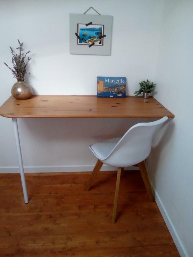 Appartement Tranquille au PANIER face à la mer à Marseille Extérieur photo